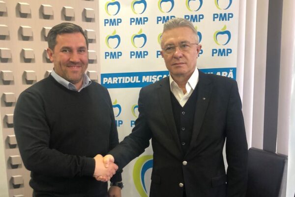 Scandal PMP Cluj. Președintele filialei a aflat în timpul unei conferințe de presă că va fi evacuat din sediu. Executorul judecătoresc i-a trimis o notificare