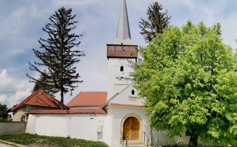 Biserica restaurată din județul Cluj, lăudată de arhitectul șef al județului Cluj