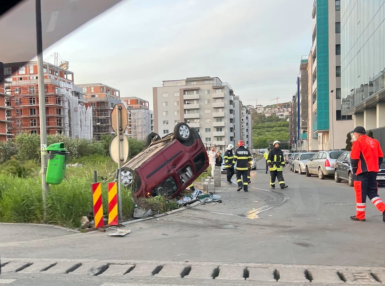 Floreștiul a fost blocat din cauza unui șofer care a încurcat frâna cu accelerația. Ambuteiajele au fost uriașe