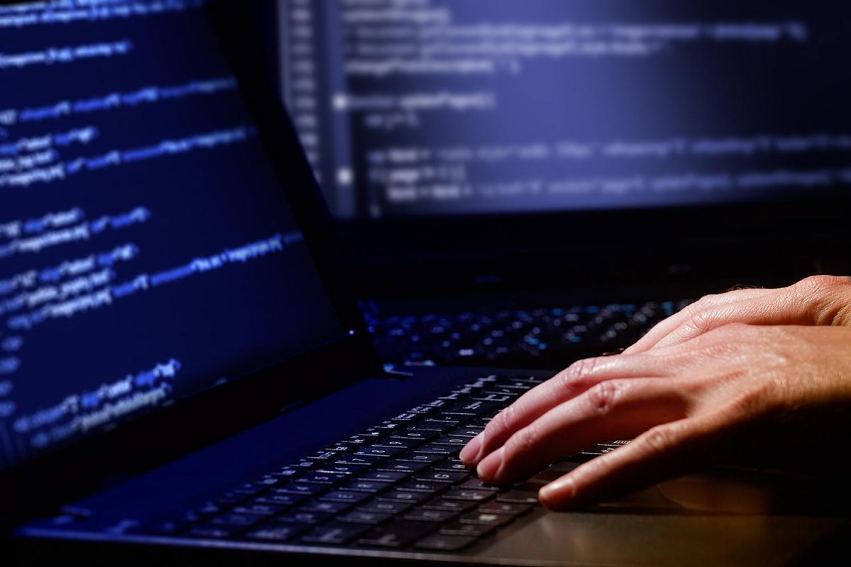 Olimpicii naționali la Informatică se pregătesc la un liceu de prestigiu de profil din Cluj-Napoca