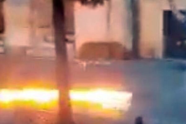 Cine este individul care a dat foc ușii de la Primăria Cluj. A fost internat la Psihiatrie