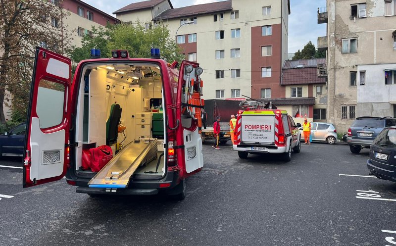 DRAMĂ în Mănăștur. Un bărbat a murit după ce a căzut de la etajul 4 al unui bloc. S-a dechis dosar penal pentru ucidere din culpă