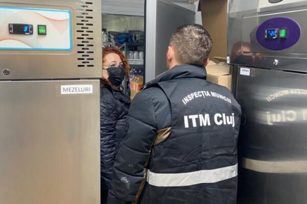 11 turci au fost prinși muncind „la negru” în Cluj. Amendă drastică de peste 20.000 euro pentru firmă
