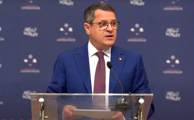 Apariție rară în spațiul public. Șeful SRI, Eduard Hellvig, discurs despre serviciile secrete și „acoperiți”, în fața studenților UBB Cluj