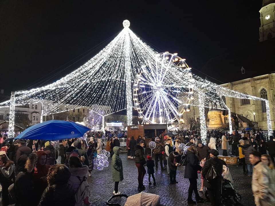 Târgul prețurilor piperate. Cât a ajuns să coste un banal langos la Târgul de Crăciun din Cluj. „Nu toți suntem IT-iști”