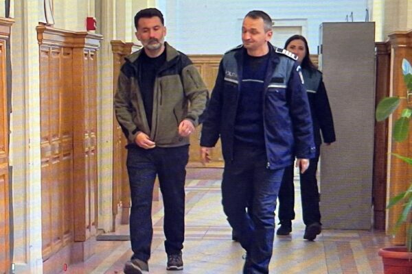 Directorul penitenciarului a fost arestat de Tribunalul Cluj. Acuzații incredibile: ”M-a strâns de gât”