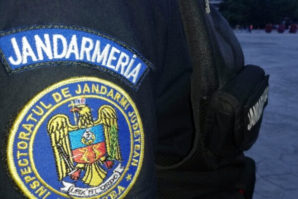 Un nou caz zguduie MAI. Jandarmeriță prinsă cu droguri asupra ei