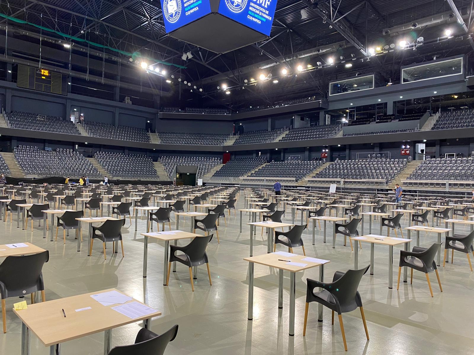 Peste 1400 de candidați la examenul de Rezidențiat de la Cluj, organizat de UMF
