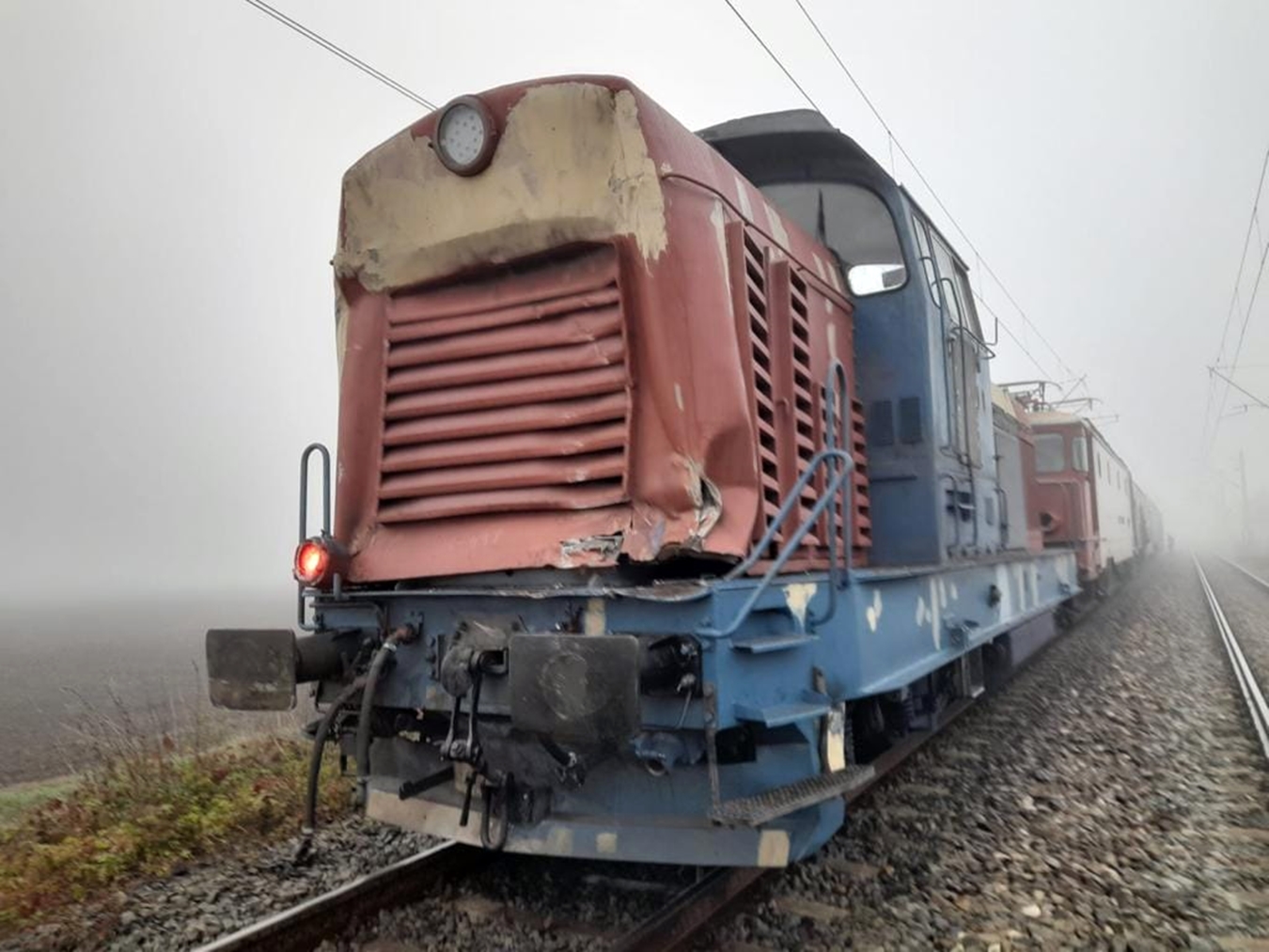 Accident de tren la Bonțida. Șoferul unui autotren s-a crezut tot pe drum