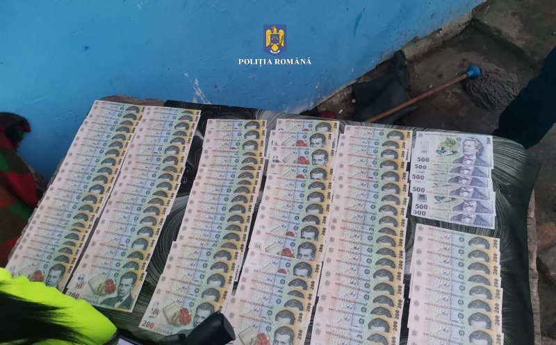 Două minore i-au furat unei femei naive 9000 de euro din casă. Au mințit-o că le e frig și vor să se încălzească