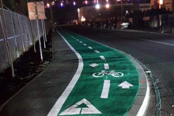 Primarul din Florești a ajuns să se laude cu o pistă de de bicicletă, lungă de 100 de metri