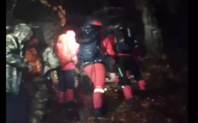 Trei din cei șase ucraineni care s-au pierdut în Munții Maramureșului sunt în situaţie critică. Se fac eforturi uriașe pentru a-i salva