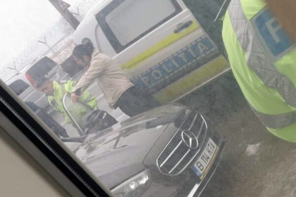 Autorul unui grav accident de circulație a vrut să fugă după ce a accidentat grav o femeie însărcinată. Polițiștii clujeni l-au prins pe fugar