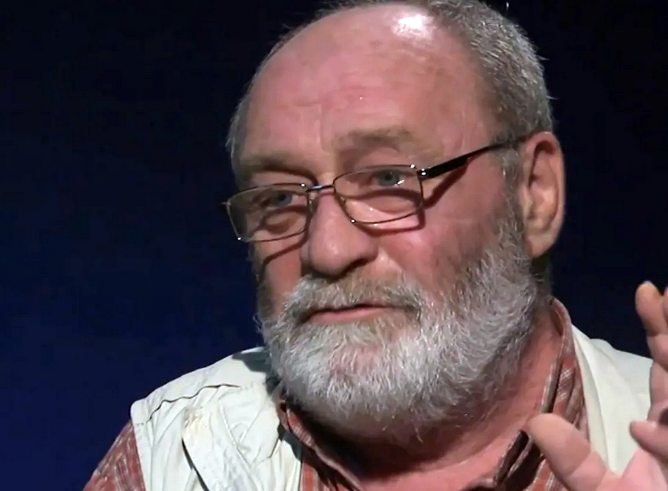 Poetul nepereche a literaturii române contemporane a împlinit 68 de ani. La mulți ani, Ion Mureșan!
