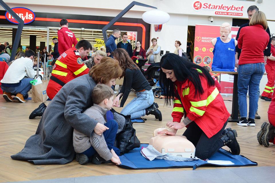 Clujenii pot învăța cum să salveze vieți în această sâmbătă, la Maratonul Resuscitării. 80% dintre români nu știu manevre de resuscitare