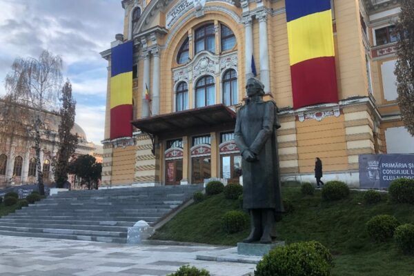 Elevii clujeni vor primi vouchere culturale și sportive