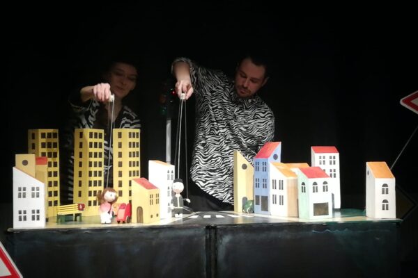 Teatru independent la Cluj pentru susținerea educației rutiere. Premiera are loc sâmbătă