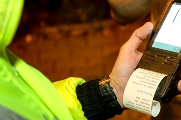 Am avut dreptate. Poliția anunță că suspendă testarea șoferilor cu aparatul ”drugtest” AquilaScan