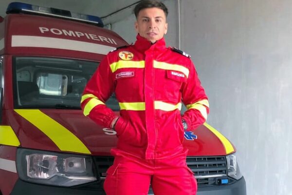 SCANDAL Pompierii ”interlopi” de la Turda, la masă cu bombardierii. Anchetă la ISU Cluj. VIDEO cu bătaia