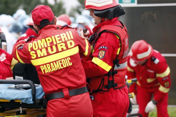 Teribilist electrocutat de firele de înaltă tensiune de la calea ferată. Acest joc inconștient face anual zeci de victime în rândul tinerilor