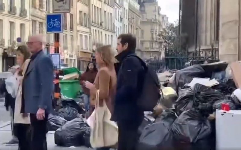 Boc a filmat gunoaiele de pe străzile din Paris pentru a da exemplu că „se poate întâmpla și la case mai mari”
