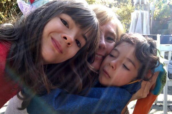 Tribunalul Cluj a făcut dreptate în cazul actriței Iolanda Covaci! Copiii vor rămâne la mamă. Ofițerul SRI a fost trimis la plimbare