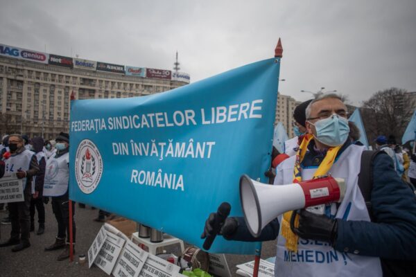 Profesorii clujeni ies în stradă. Ce revendicări au?