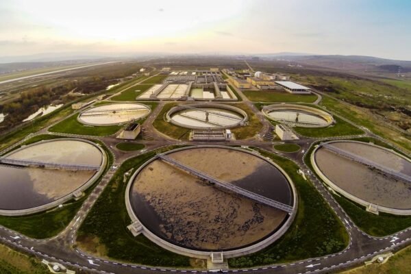 Cum ar putea fi valorificată o cantitate impresionantă de peste 15.000 de tone de nămol rezultat din tratarea apei uzate?