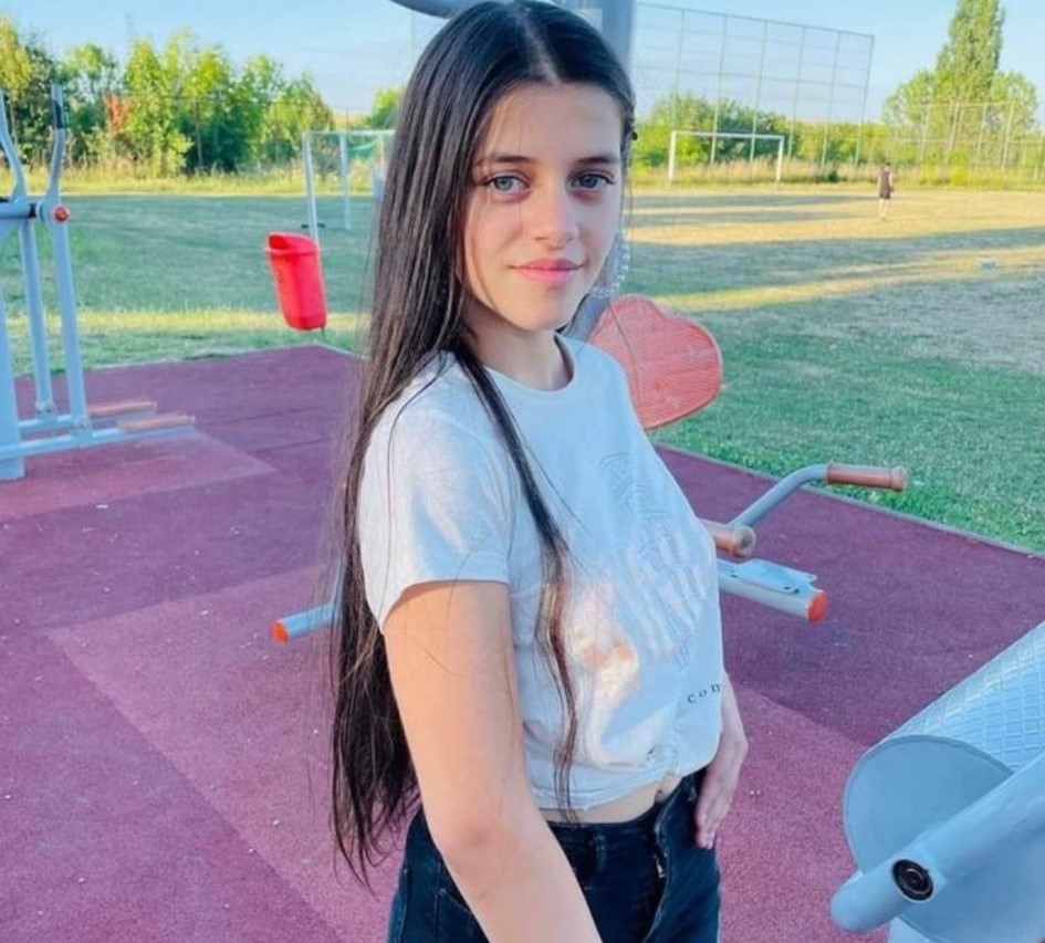 Ați văzut-o? Tânără de 15 ani din Luna de Sus, dată dispărută! A plecat singură de acasă și nu a mai revenit