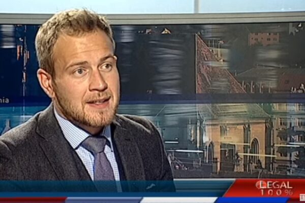 Pentru unii mumă, pentru alții ciumă. Justiția clujeană l-a amendat pe un avocat care a condus cu o alcoolemie mare și a comis un accident