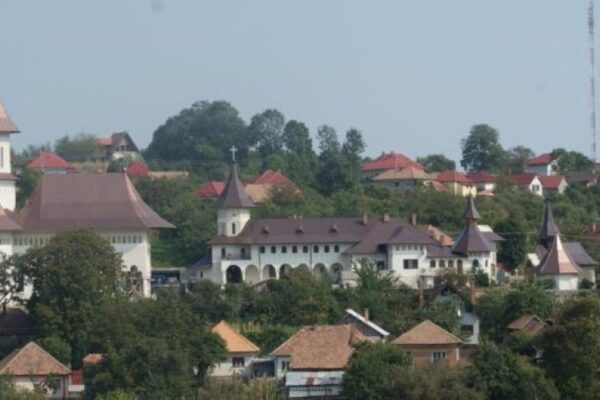 Lovitură pentru dezvoltatorii imobiliari la Curtea de Apel Cluj. O comună clujeană se opune total construcției de blocuri