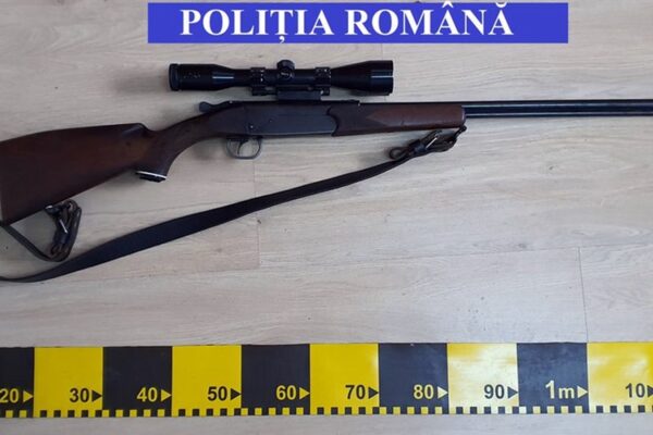 Incident grav la o vânătoare secretă în Cluj. Un medic veterinar l-a cusut pe vânător. Conducerea AJVPS a fost chemată la declarații