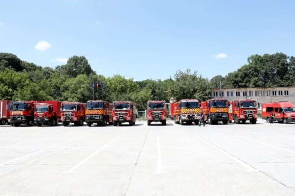 Încă 50 de pompieri români vor merge în Grecia pentru a ajuta la stingerea incendiilor