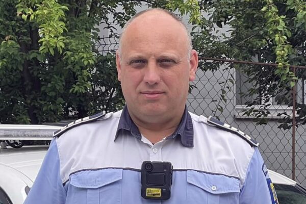 Povestea impresionantă a agentului Samir Bonțidean de la Poliția Rutieră Cluj. Cum a salvat concediul unei familii de români
