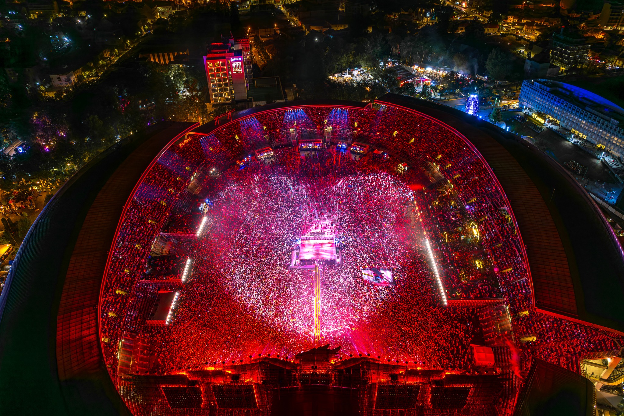 Peste 420.000 de participanți au trăit experiența UNTOLD 2023! Armin van Buuren a încheiat în stilu-i caracteristic ediția a 8-a