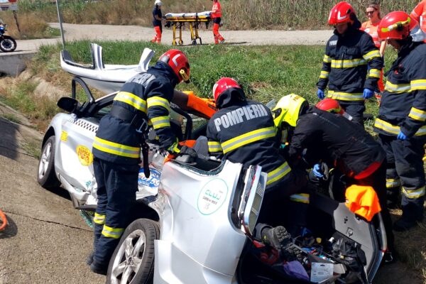 Accident pe centura Clujului. Doi copii au ajuns la spital