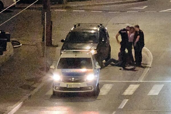 Acțiune în forță a polițiștilor clujeni. Un șmecher a fost încătușat