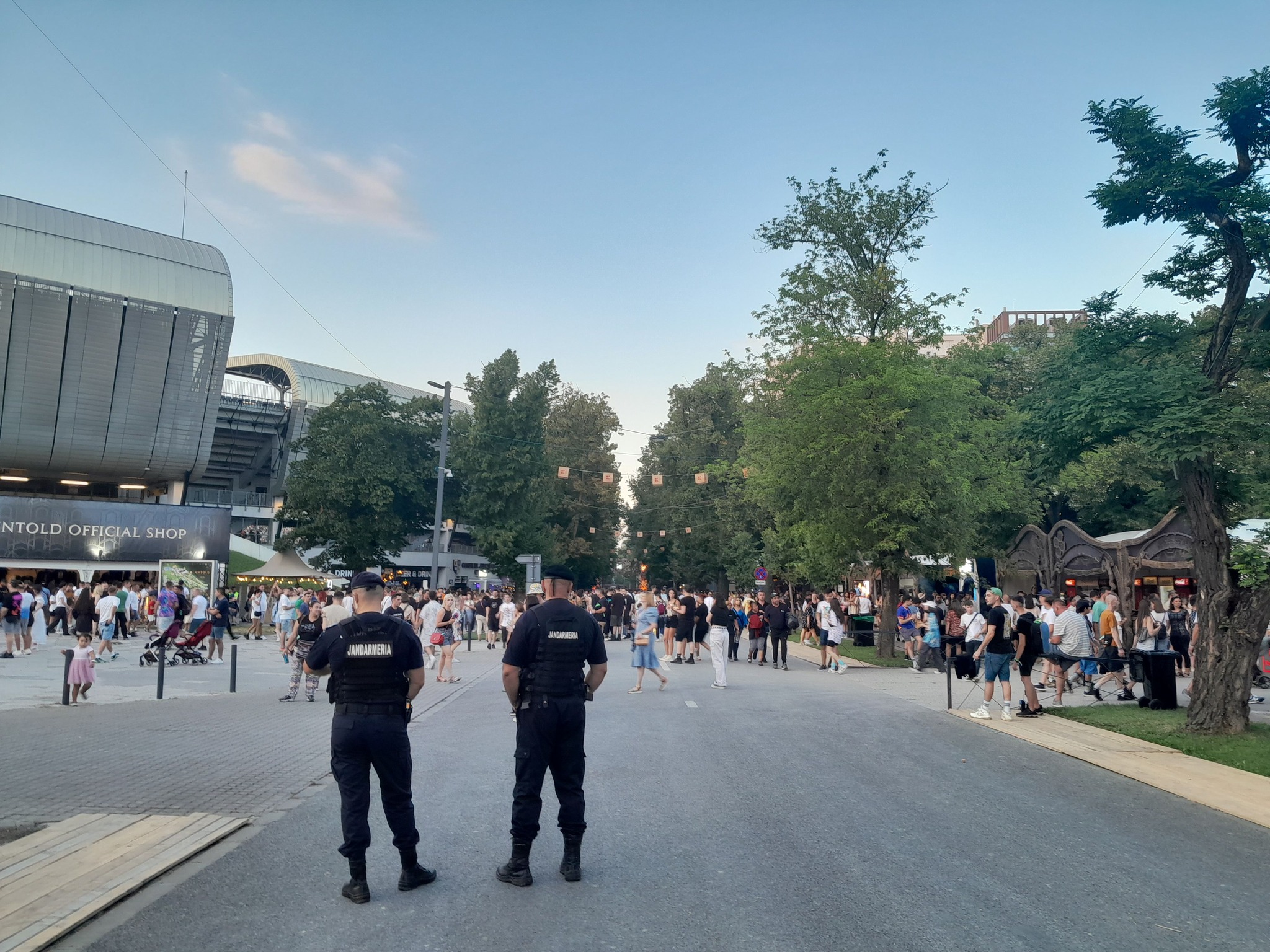 Bilanțul primei zile de UNTOLD 2023. Doar 34 de persoane au fost prinse cu droguri la intrare și nu au fost lăsate să intre în festival