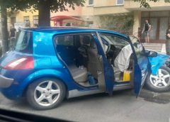 ACCIDENT pe Calea Mănăștur între două autoturisme