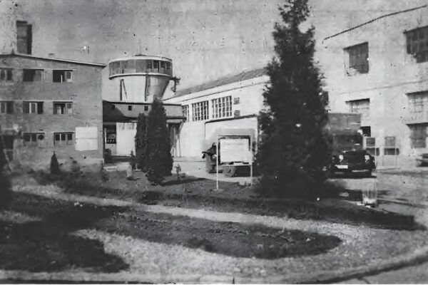 ISTORIA zbuciumată a fostei fabrici de cartoane „MUCART” din Cluj. A fost un simbol al industriei României și asigura peste 40% din producția de ambalaje din țară