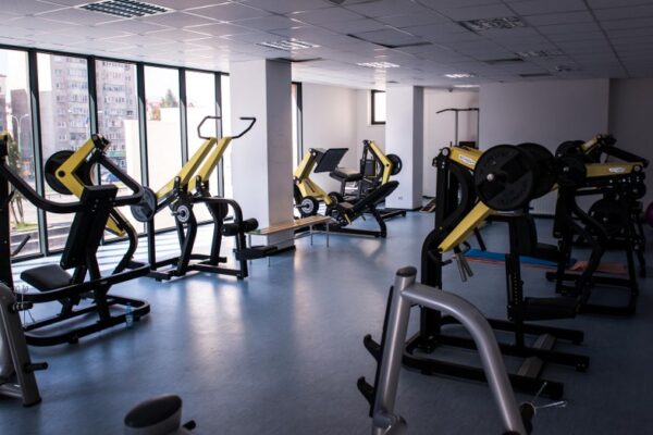 Un tânăr din Cluj a murit după ce i s-a făcut rău la sală