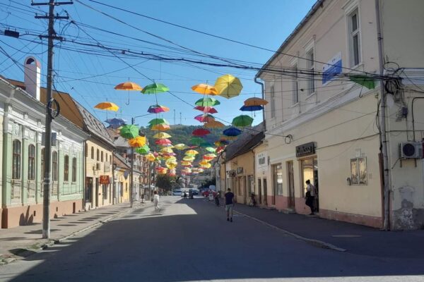 Descoperire șocantă în Gherla. Cadavrul unui bărbat a fost găsit în propria locuință