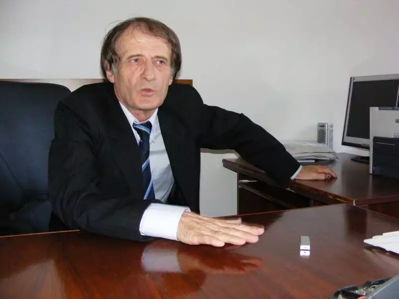 profesorul Pompei Cocean a rămas cu onoarea nereperată