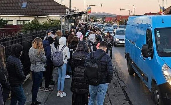 40 de autobuze blocate și în această dimineață în traficul din Floresti. CTP Cluj și-a cerut scuze, dar nu și primăria lui Pivariu