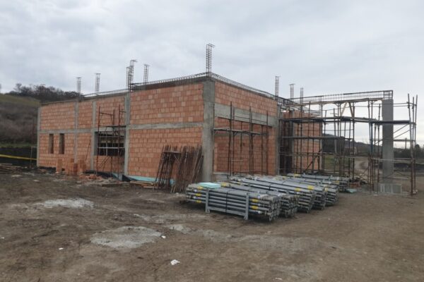 Clinică veterinară modernă, construită de USAMV Cluj la Jucu pentru cai și alte animale mari