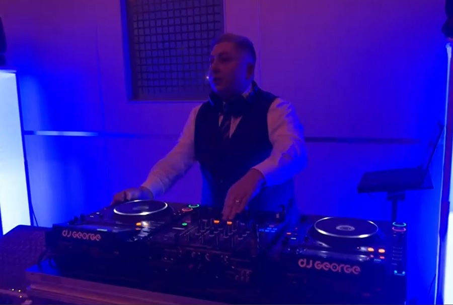 Alin TIse, pe post de DJ la microrevelion CJ Cluj