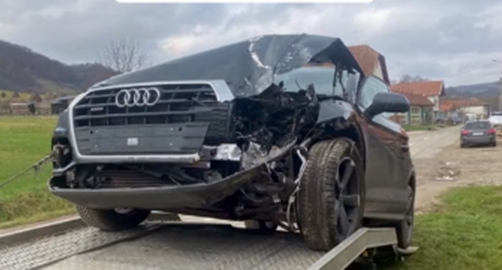 Masina lui Mircea Bravo implicata in accident.