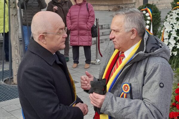 Boc, Tișe și Funar s-au prins în horă de „Mica Unire”