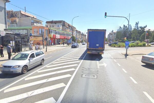 Trei mașini implicate într-un accident la Huedin. Au intervenit pompierii