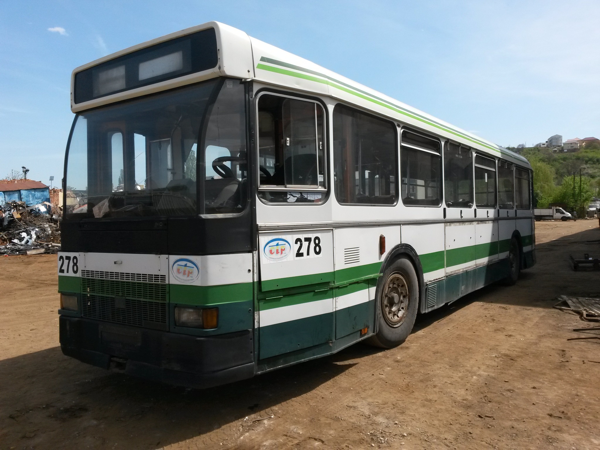 bătrânele autobuze Saviem